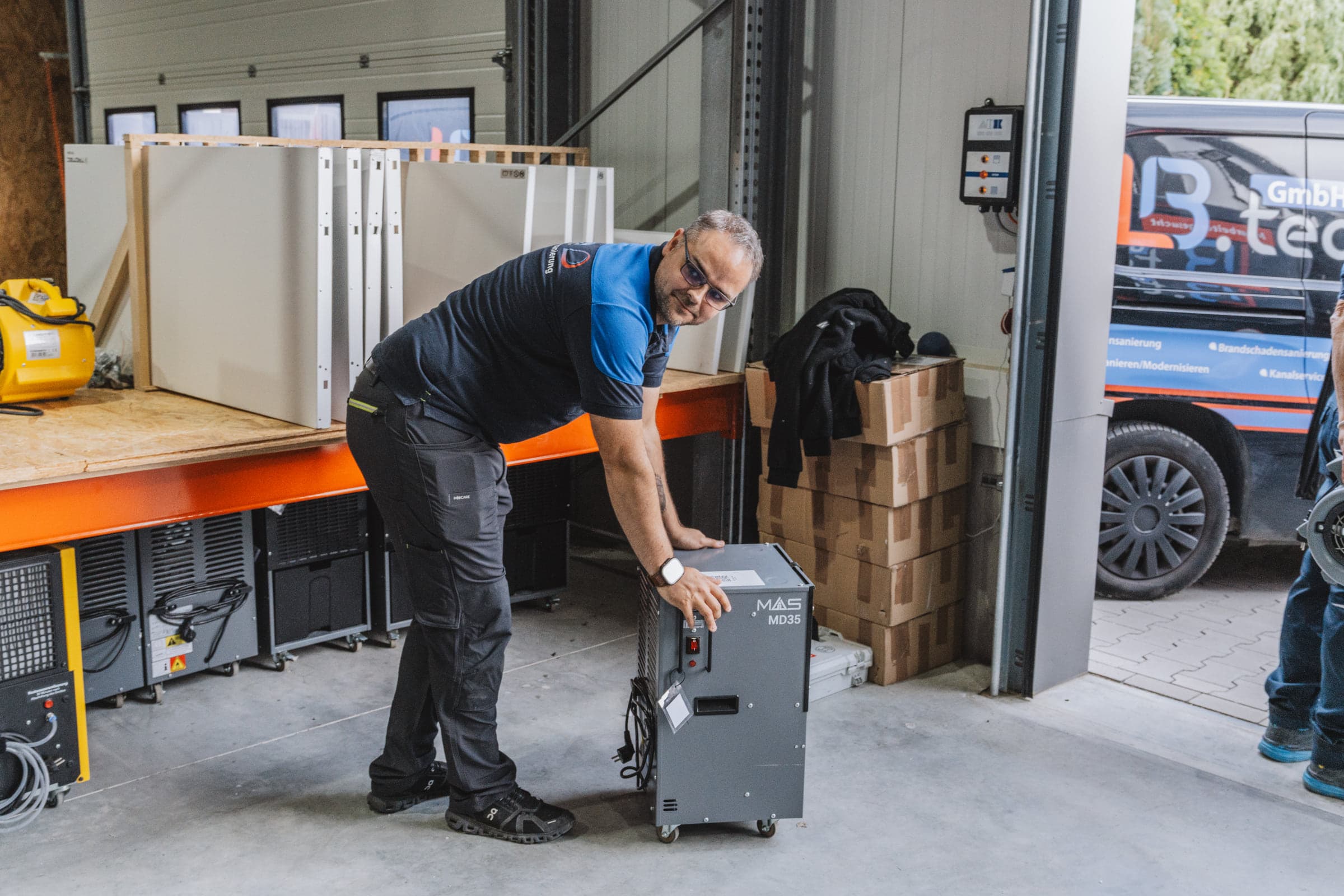 Großes Lager an Bautrocknern und Trocknungsgeräten der LB.tec GmbH